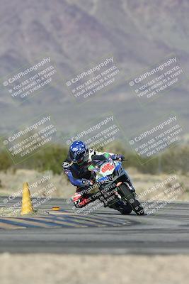 media/Jan-15-2026-Racers Edge (Thu) [[dfebeb70ab]]/2-A Group/Session 5 (Turn 5)/